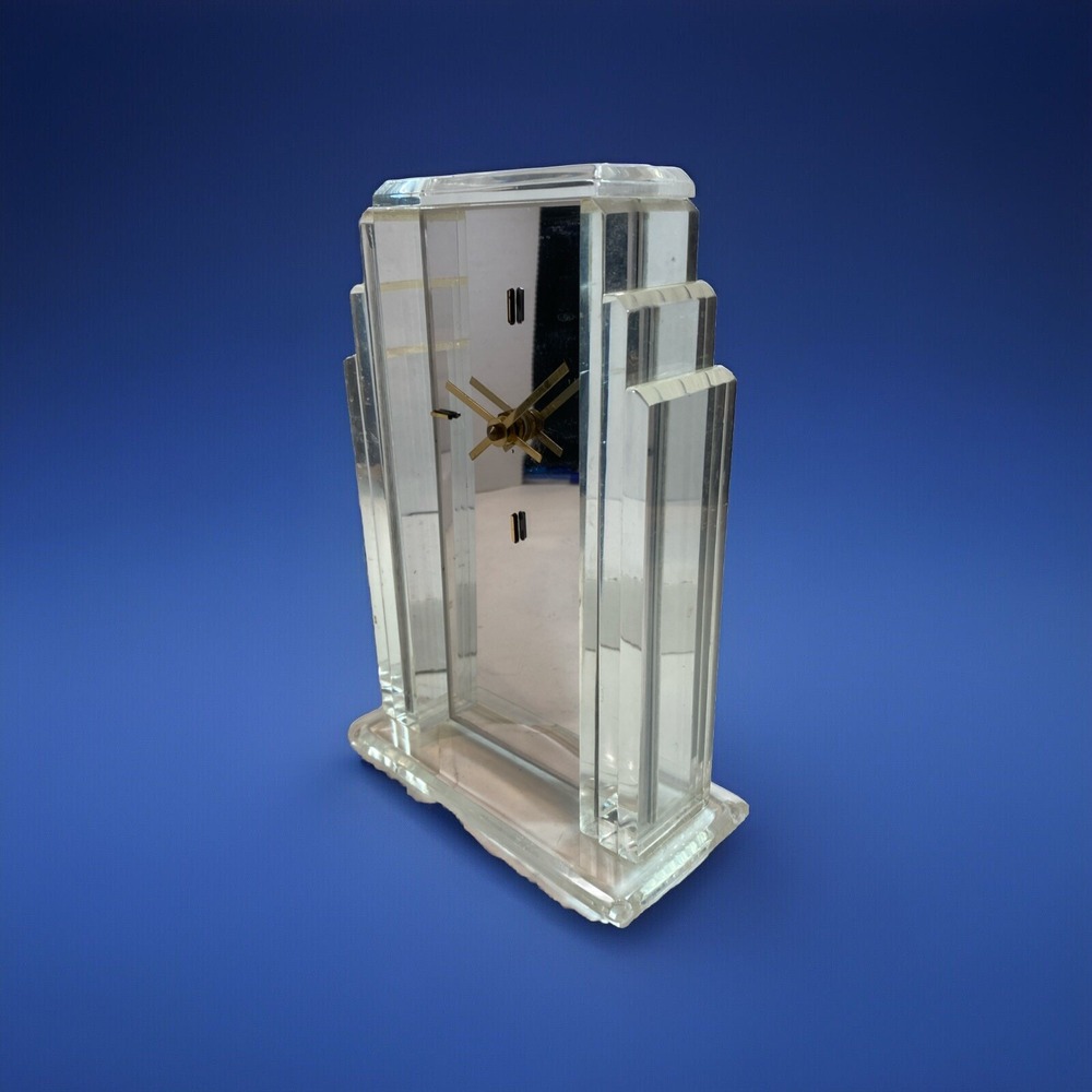 Van Teal Art Deco MCM Lucite Sculpture Mantle Clock Mirrored‎ Face Brass Hands